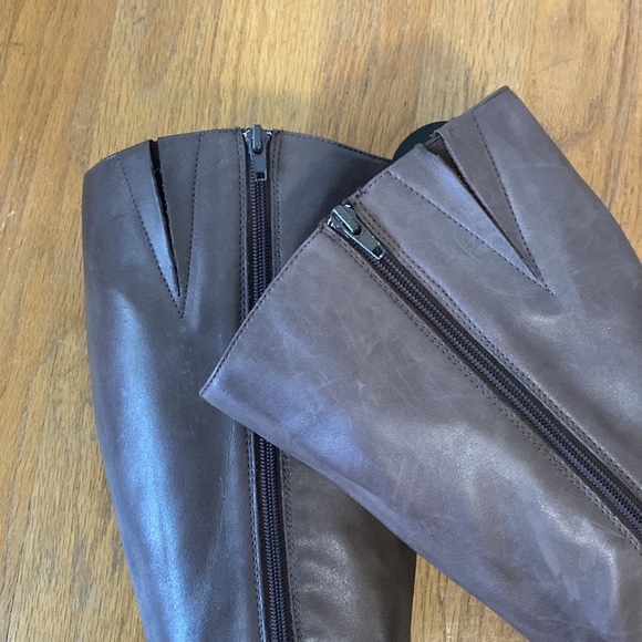 Me Too Leather Boots: 6 1/2 M - Picture 10 of 15